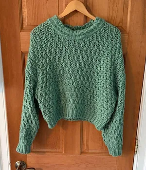 Universal Threads Good Co. Size XS Women's Teen Girl Cozy Green Knit Sweater thumbnail 1