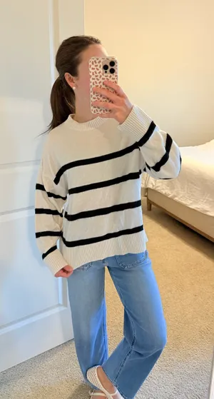H&M Sweater thumbnail 1