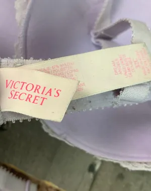 Victoria's Secret Bra thumbnail 2