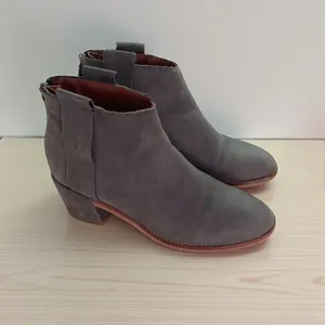 Topshop Suede Ankle Booties in Olive Gray thumbnail 2