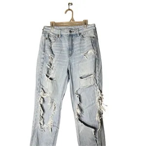 American Eagle Comfort Stretch‎ Waistband Ripped Mom Jeans Light Wash Size 4 thumbnail 2