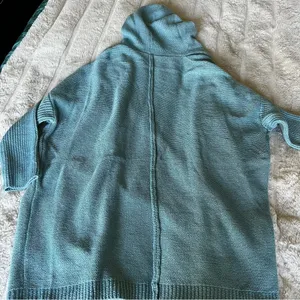 Cardigan sweater NWOT Size Large Blue thumbnail 5