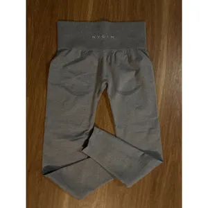 NVGTN Women Heather Grey Seamless High Waisted Workout‎ Leggings Size Medium thumbnail 2
