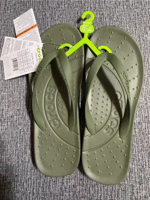 CROCS Gender Inclusive Flip Flop Sandals thumbnail 8