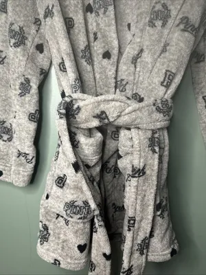 Victoria’s Secret PINK XS S Plush Robe Gray Black Logo Hearts Y2K Cozy Fleece thumbnail 3