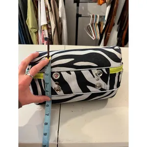 Luca Vergani Zebra Animal Print Top Handle Make up Case Medium Tote Bag thumbnail 9