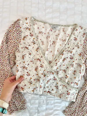 American Eagle Adorable  Crop! thumbnail 4