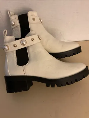 Karl Lagerfeld women White leather Chelsea heel boots US 8.5 thumbnail 4