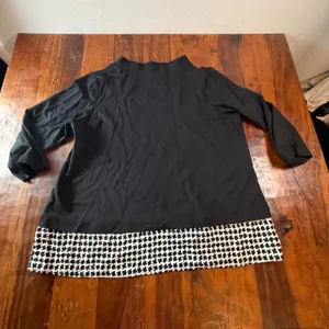 Ann Taylor Black Mock Neck Houndstooth Hem Layered Look Top Large 3/4 Sleeve thumbnail 2