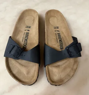 Birkenstock Black Single-Buckle Slide Sandals thumbnail 1