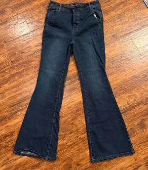 We The Free High Rise Flare Jeans Dark Wash Size 31 thumbnail 1