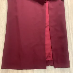 WAYF The Casey Plunge Neck Sleeveless Long Dress Burgundy Small! thumbnail 6