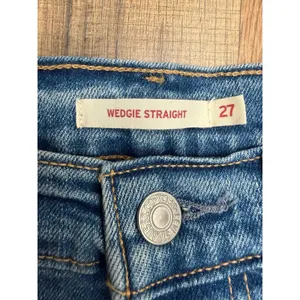 Levi's Wedgie Straight Jeans Women 27 W27 L28 High Rise Button Fly Blue Denim thumbnail 5