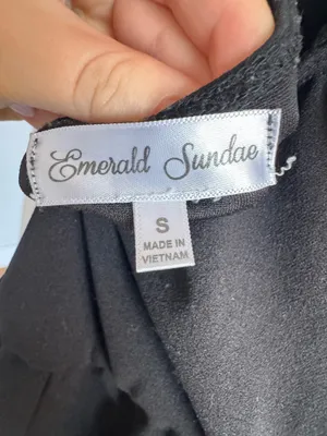 Black Dress thumbnail 4