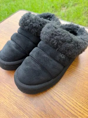 UGG Tazzlita Cozy Slippers Women’s US 6 UK 5 Black Sheepskin Slip Indoor/Outdoor thumbnail 2