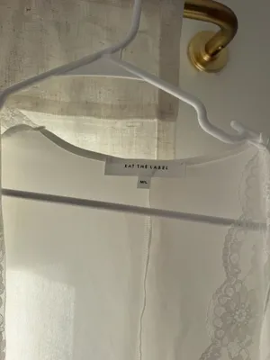 NEVER WORN White Silk Lace Trim Robe - Kat the label thumbnail 6