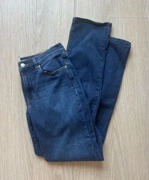Classic Straight Women's Dark Blue Denim Jeans thumbnail 1