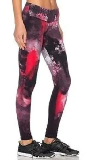 ALO‎ YOGA Airbrushed Leggings Ruby Red Smoke Medium thumbnail 1