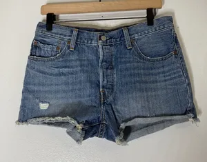Levi’s 501 Cut‎ Off Jean Shorts Size 29 thumbnail 1