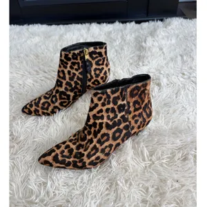 Sam Edelman Leopard Print Hair Calf Leather Pointed Toe Zip Up Ankle Boots Sz‎ 6 thumbnail 3