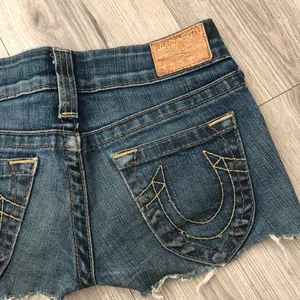 True Religion Jeans Vintage Denim Shorts Blue Women’s size 26 thumbnail 7