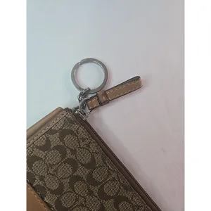 Coach ID Card Case Zip Coin Purse Keychain Signature Sable Brown - Vintage thumbnail 4