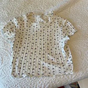 Tilly's Cropped floral shirt thumbnail 1