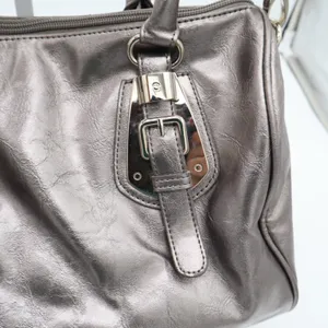 Unbranded Satchel Women Medium Pewter Metallic Crossbody Buckle Silver Excellent thumbnail 3