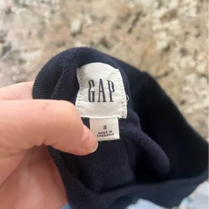 Gap crewneck sweater thumbnail 5