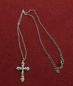 Silver tone cross necklace thumbnail 1