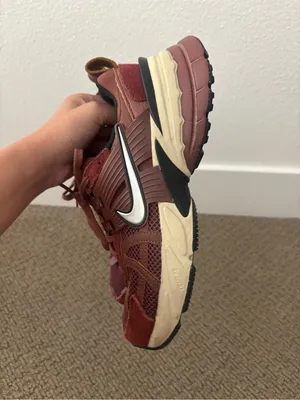 Nike Women's V2K Run in Dark Pony thumbnail 9