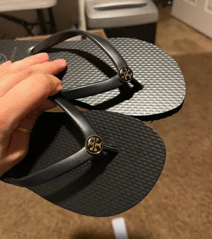 thin flip flop in size 5 in black thumbnail 5