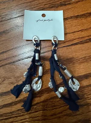 Free People Earrings thumbnail 1