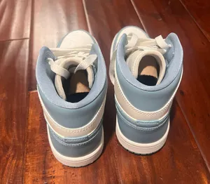 Jordan Air  1 Mid thumbnail 3