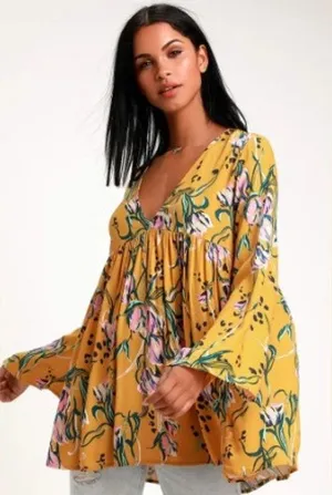 Free People Bella Golden Yellow Floral Print Spring Tunic Blouse sz M Boho thumbnail 1