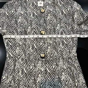 Cabi Zebra Zig Zag‎ Print Topper longline Jacket Black White 3/4 Sleeve XS thumbnail 6