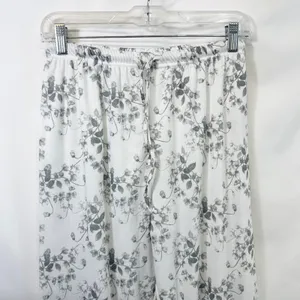 Body Touch Medium Pajama Set‎ White Gray Floral Long Sleeve Lounge Feminine 367 thumbnail 7