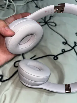 Beats Solo 4 Cloud Pink thumbnail 2