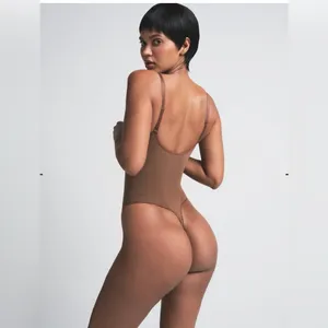 Skims seamless sculpt thong bodysuit jasper. NWOT medium $70. thumbnail 3