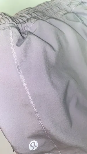 Lululemon Hotty Hot Short 2.5” thumbnail 5