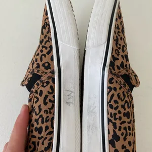 Keds women’s slip on print shoes‎ — size 7 thumbnail 8