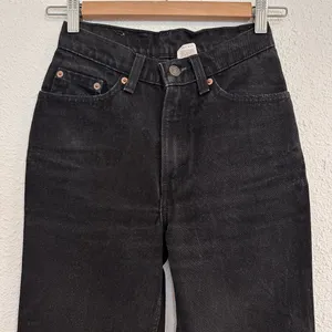 Vintage Levi’s 512 Tapered High Waisted Black Cotton Denim Jeans 3 USA thumbnail 4
