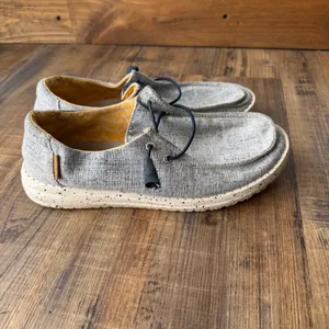 Hey Dude Wendy Chambray White Blue Light Grey Slip On Loafers Women’s Sz 7 thumbnail 3