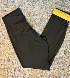 Lululemon Black Ribbed High Rise Leggings Activewear Yoga Pants thumbnail 1