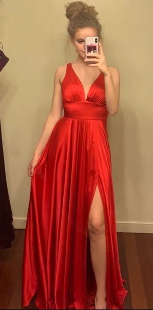 Boutique NWOT Red Prom / Formal Dress thumbnail 1