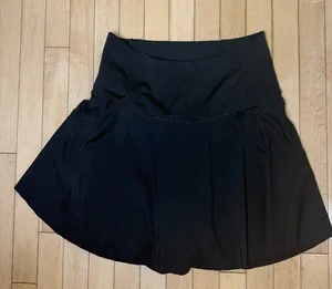 ATHLETA Ace Tennis Skort Skirt 13.5" Long Black Size Medium thumbnail 1
