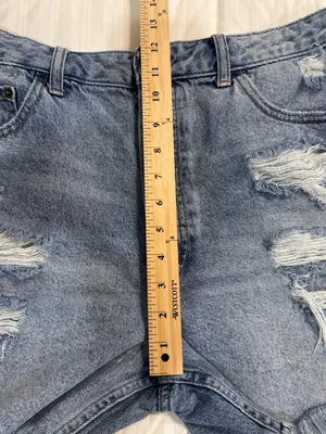 We The Free Distressed “Moon Child’ Distressed Cured Fray Hem Shorts. Size 30. thumbnail 7