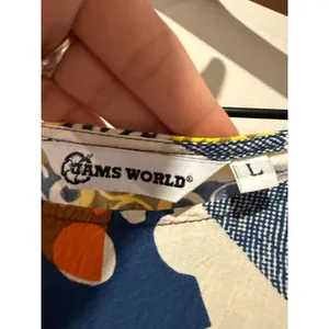 Jams World Top Women Sz L Patchwork Floral Abstract Colorful Artsy Hawaii USA‎ thumbnail 3