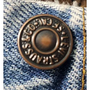 Vtg Levi's Denim Trucker Jacket Classic Fit Light Wash‎ Jean 40 Made in USA thumbnail 4