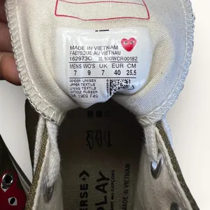 CDG Play Converse Chuck 70 Multi Heart Olive High Mens 7 Womens 9 Green Sneakers thumbnail 3